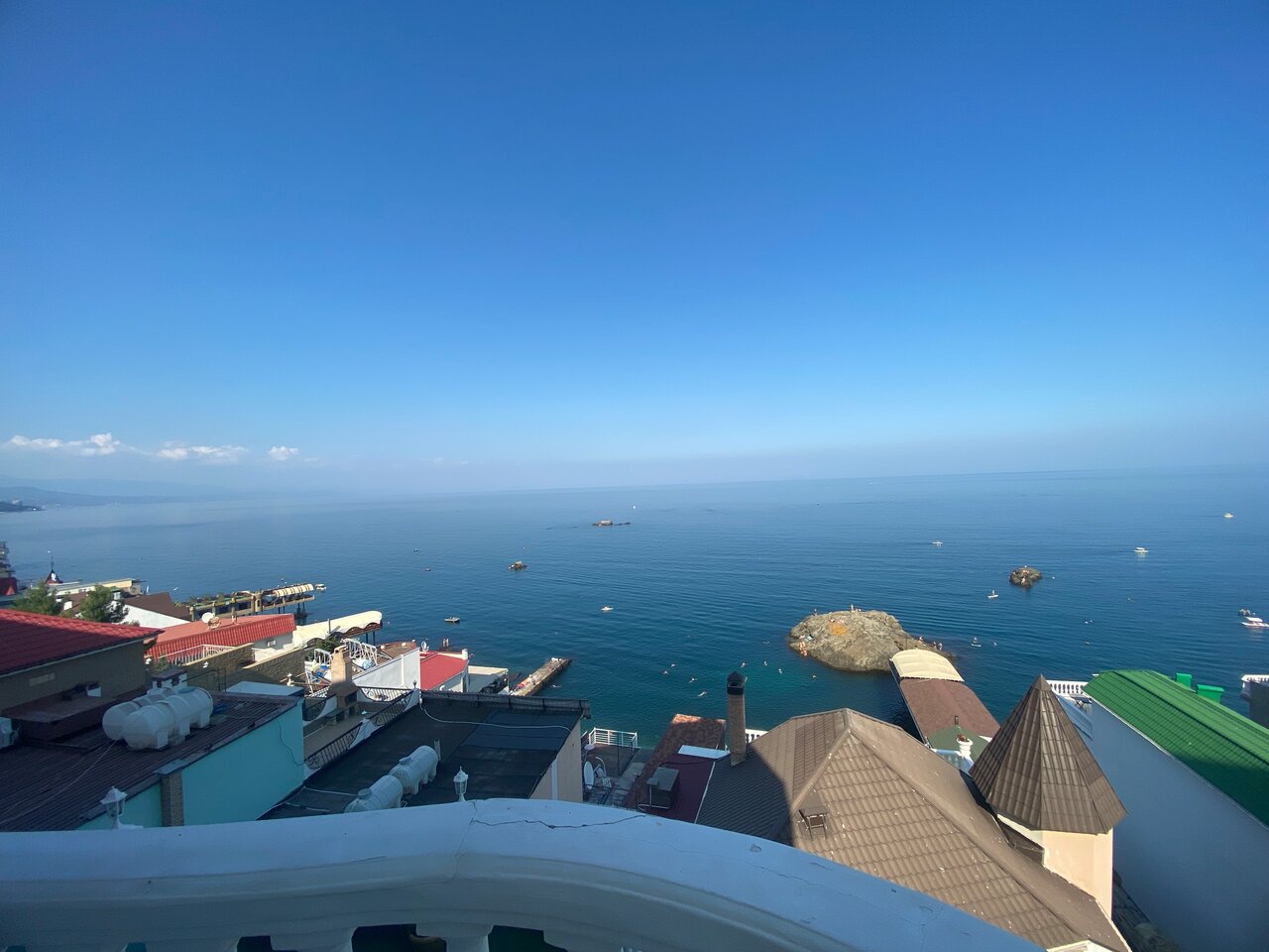 Гостиница Седьмое Небо Утес-248