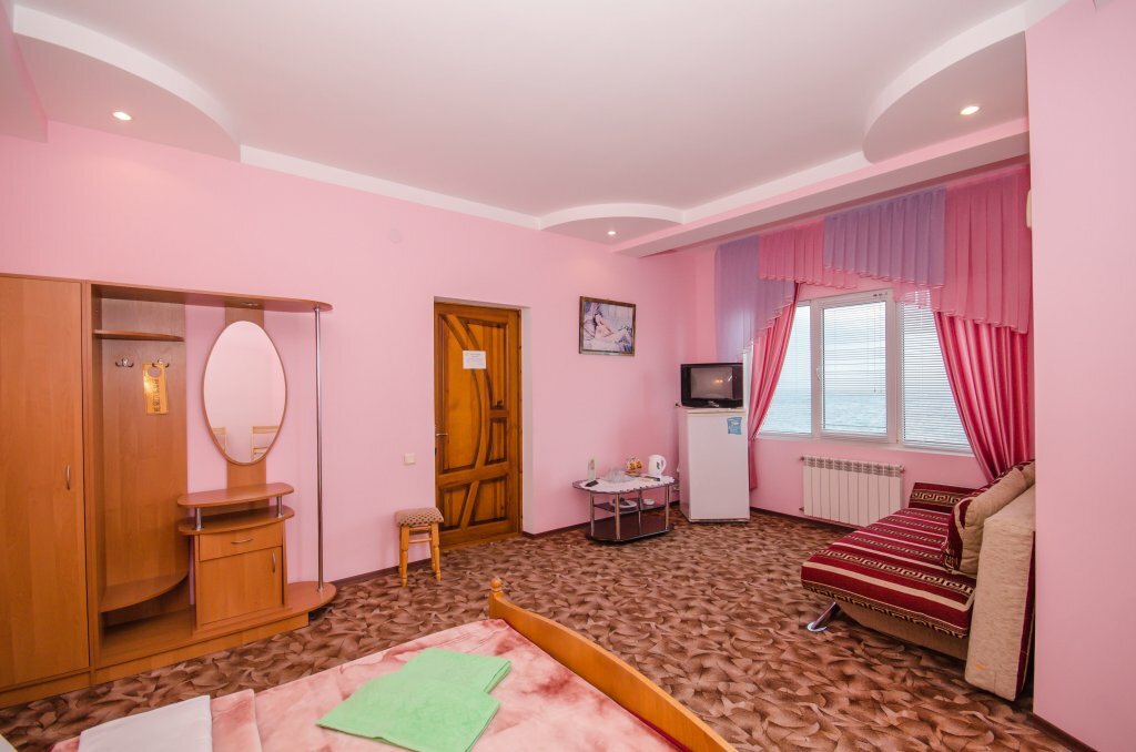 Гостиница Седьмое Небо Утес-122