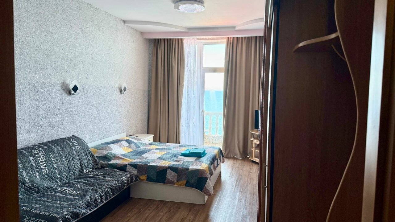 Гостиница Седьмое Небо Утес-163