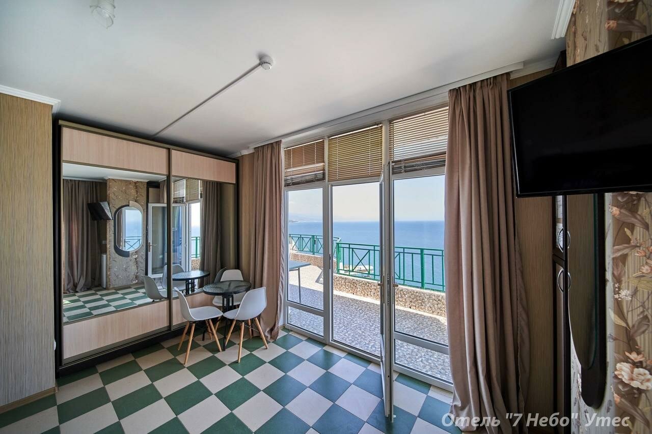 Гостиница Седьмое Небо Утес-35