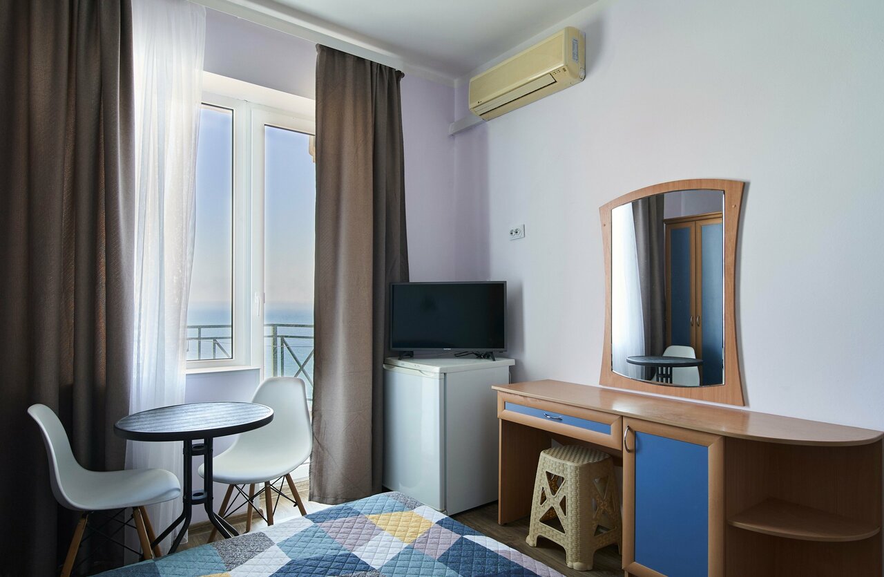 Гостиница Седьмое Небо Утес-80