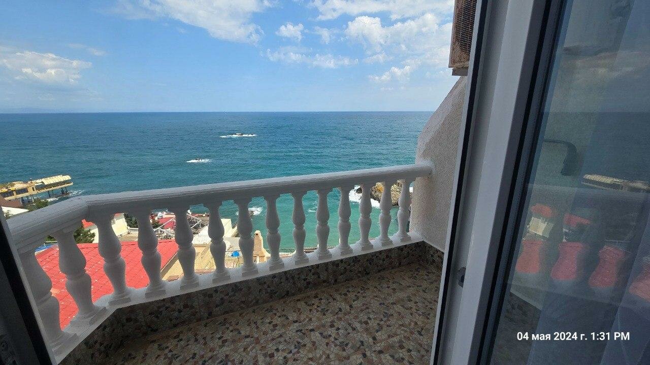 Гостиница Седьмое Небо Утес-93