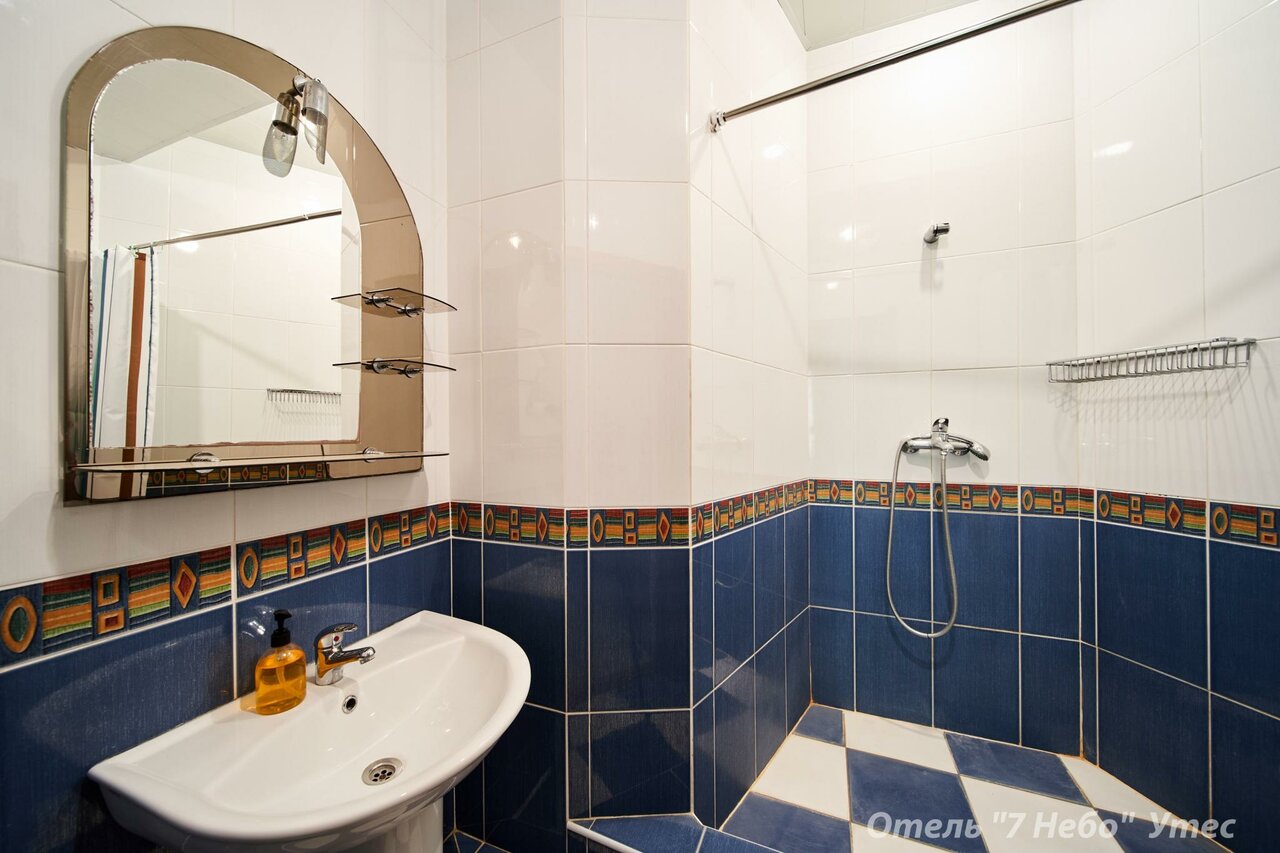 Гостиница Седьмое Небо Утес-67