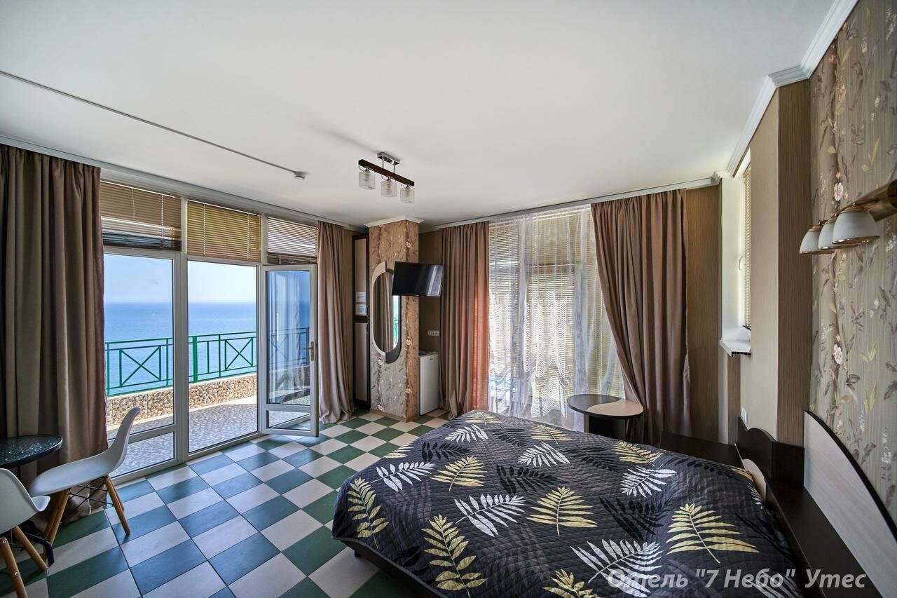 Гостиница Седьмое Небо Утес-73