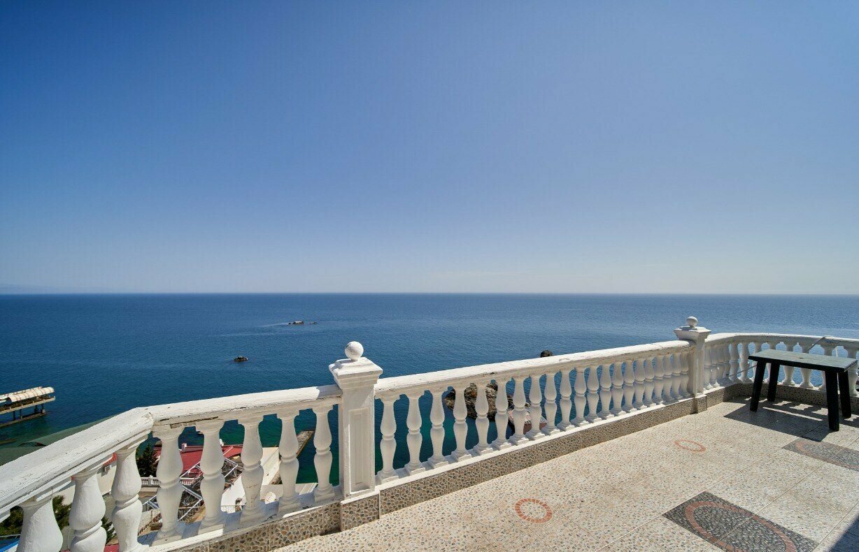 Гостиница Седьмое Небо Утес-98