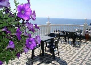 Гостиница Седьмое Небо Утес-1