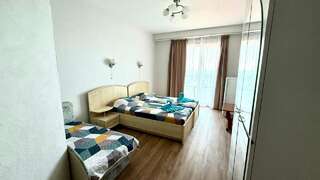 Гостиница Седьмое Небо Утес Двухместный номер с 2 отдельными кроватями и балконом-3