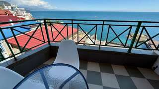 Гостиница Седьмое Небо Утес Двухместный номер с 2 отдельными кроватями и балконом-6