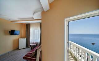 Гостиница Седьмое Небо Утес Полулюкс с видом на море-9