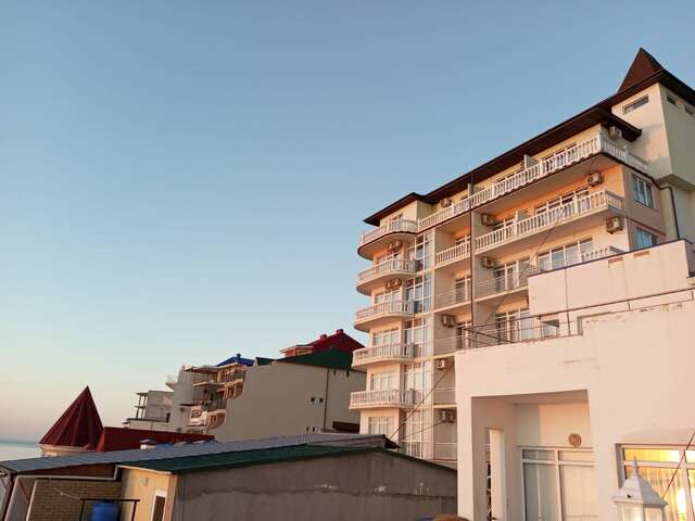 Гостиница Седьмое Небо Утес-213