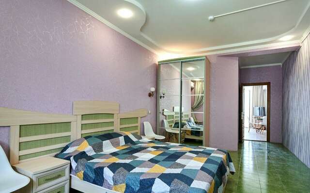 Гостиница Седьмое Небо Утес-100