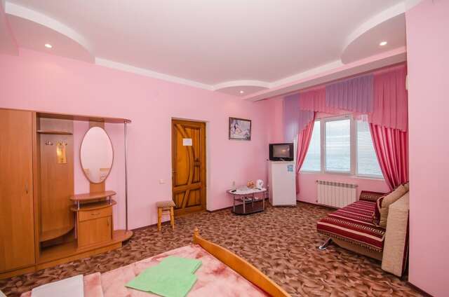 Гостиница Седьмое Небо Утес-121