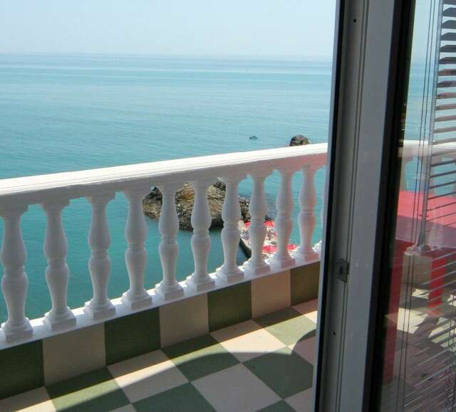 Гостиница Седьмое Небо Утес-43