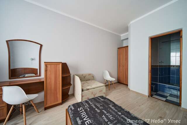 Гостиница Седьмое Небо Утес-107