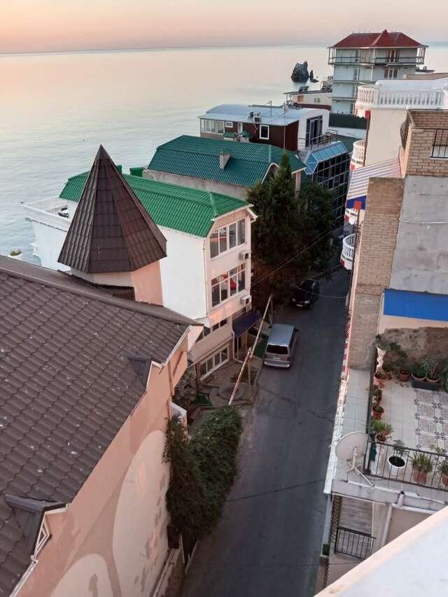 Гостиница Седьмое Небо Утес-223