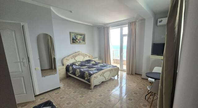 Гостиница Седьмое Небо Утес-106