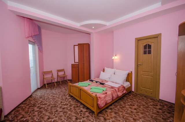 Гостиница Седьмое Небо Утес-152