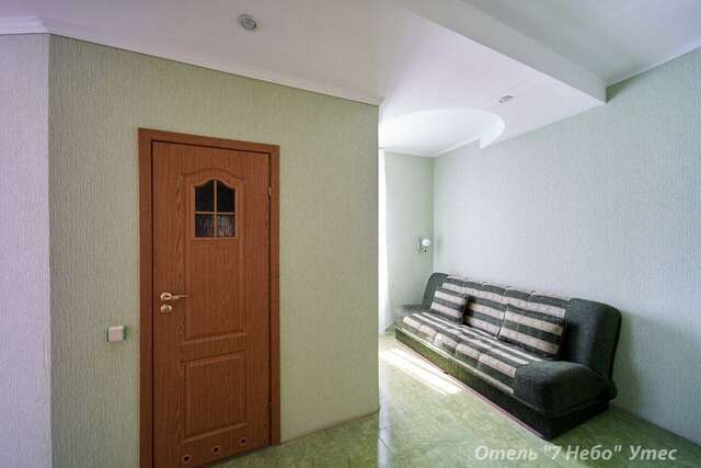 Гостиница Седьмое Небо Утес-46