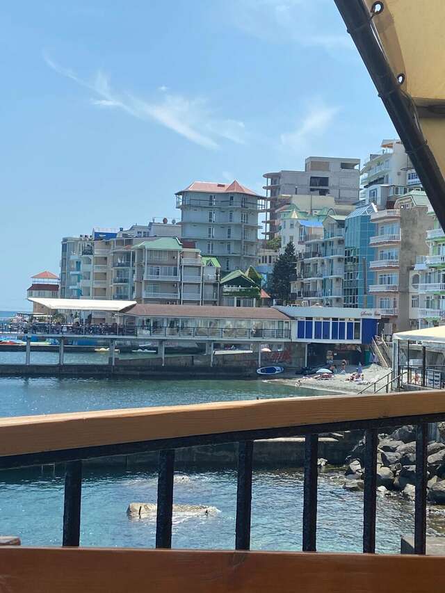 Гостиница Седьмое Небо Утес-207