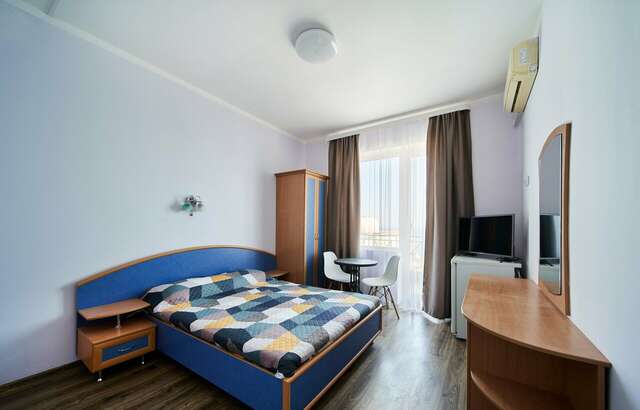 Гостиница Седьмое Небо Утес-175