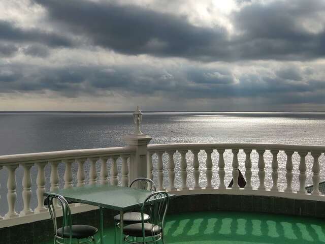 Гостиница Седьмое Небо Утес-55