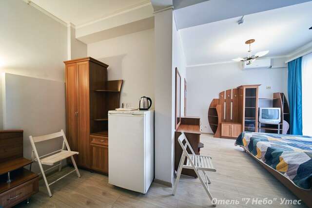 Гостиница Седьмое Небо Утес-32