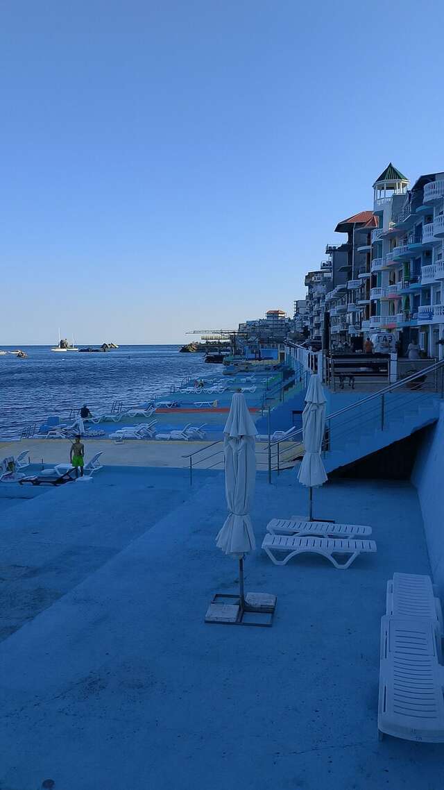 Гостиница Седьмое Небо Утес-236